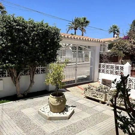 Detached Pool Villa, Idyllic Setting 450m To Калета-де-Велес